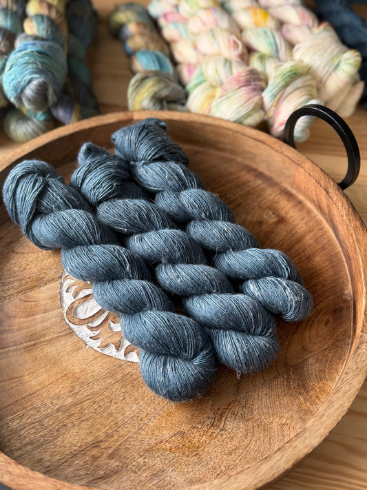 Merino Linen Singles - Blue Monday